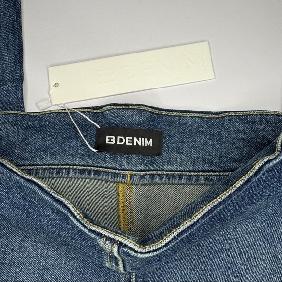 EB Denim Flared Split Hem Jeggings High Rise USA
Made Grunge Gradeschool Size S - Picture 5 of 10